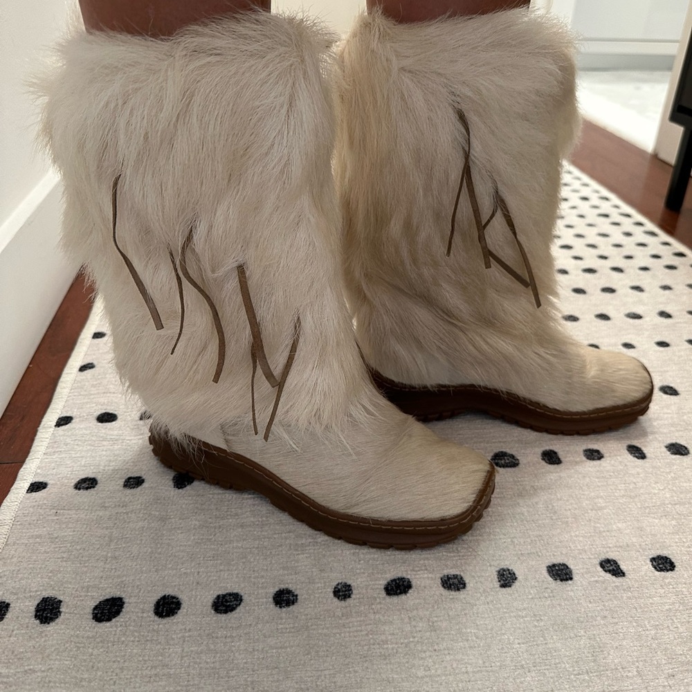 Women's Cream Fur Boots
